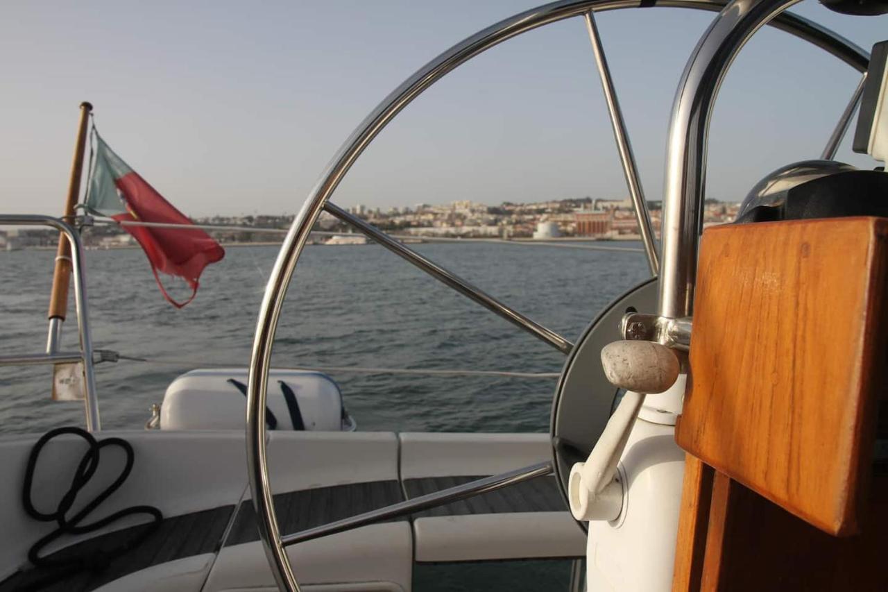 Stay In A Boat - Lisboa Esterno foto