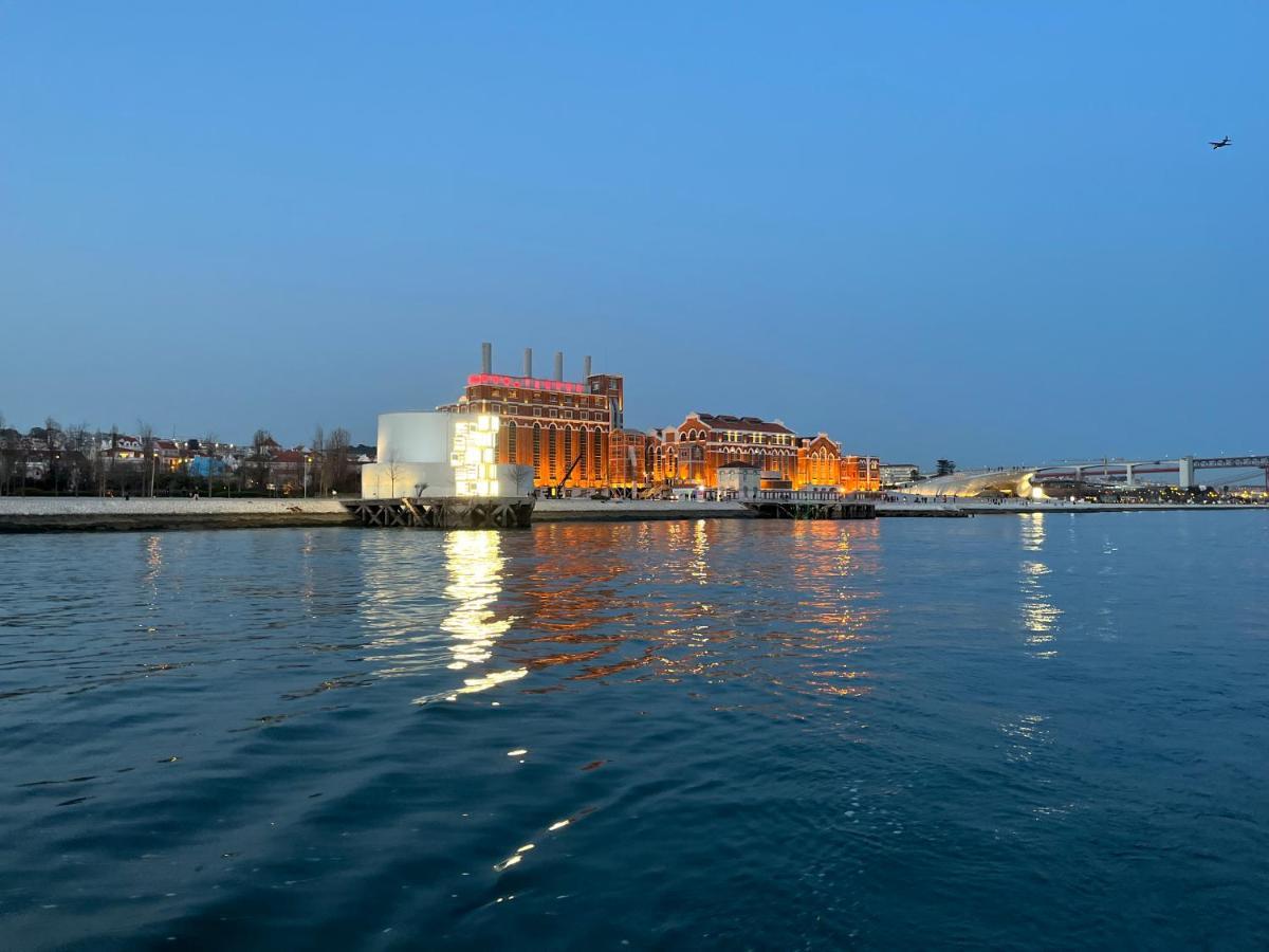 Stay In A Boat - Lisboa Esterno foto